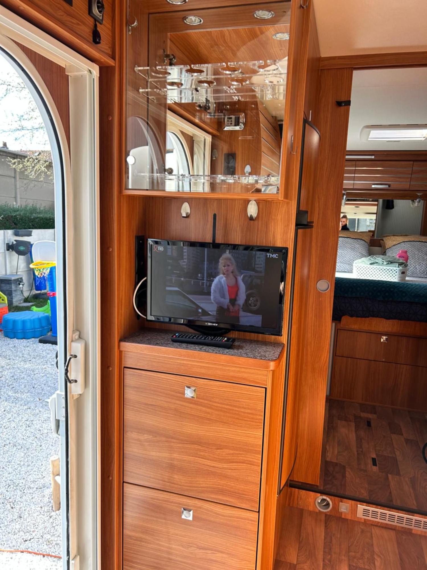 Terrain De Loisirs En Plein Centre De Lievin Camping Car المظهر الخارجي الصورة